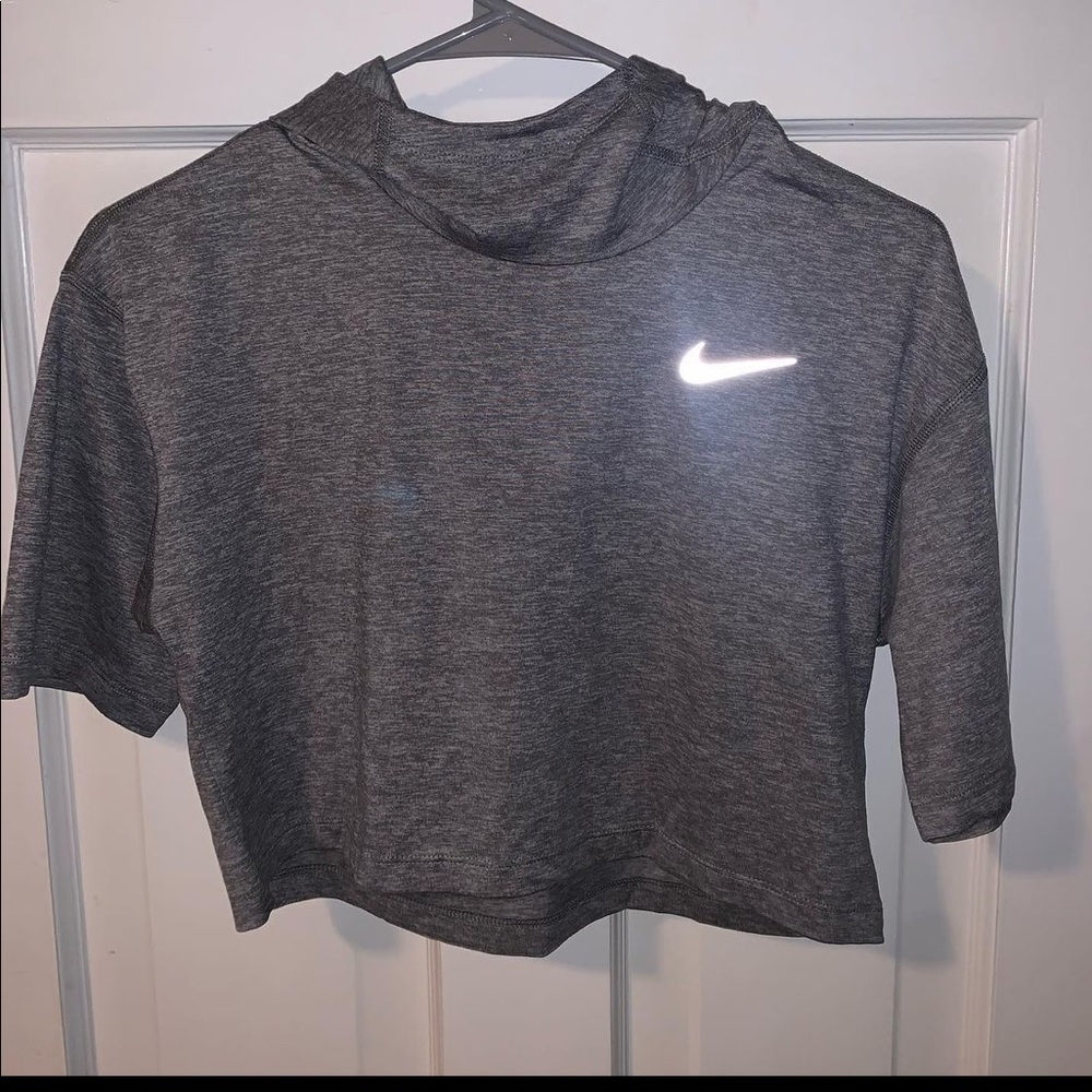 Cropped Nike top with hood